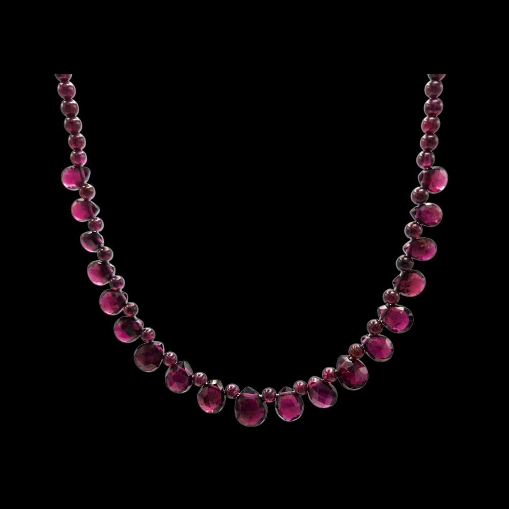 Vintage Faceted & Round Garnet Beaded Necklace 18"